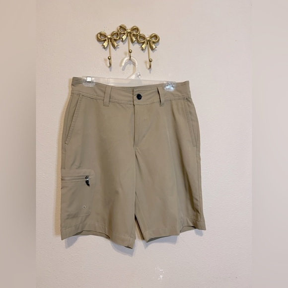 Magellan Outdoors Other - Magellan Outdoors Men's Khaki Cargo Shorts. Size 30” waist